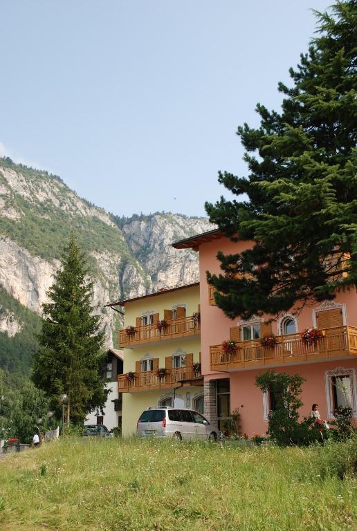 Hotel Fai Fai della Paganella Exteriér fotografie