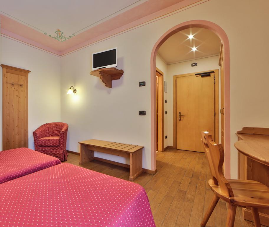 Hotel Fai Fai della Paganella Exteriér fotografie