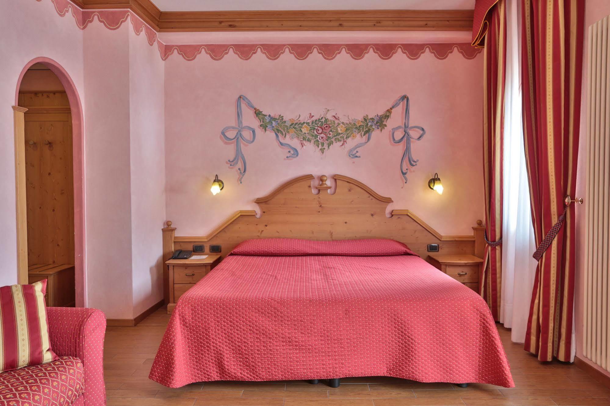Hotel Fai Fai della Paganella Exteriér fotografie