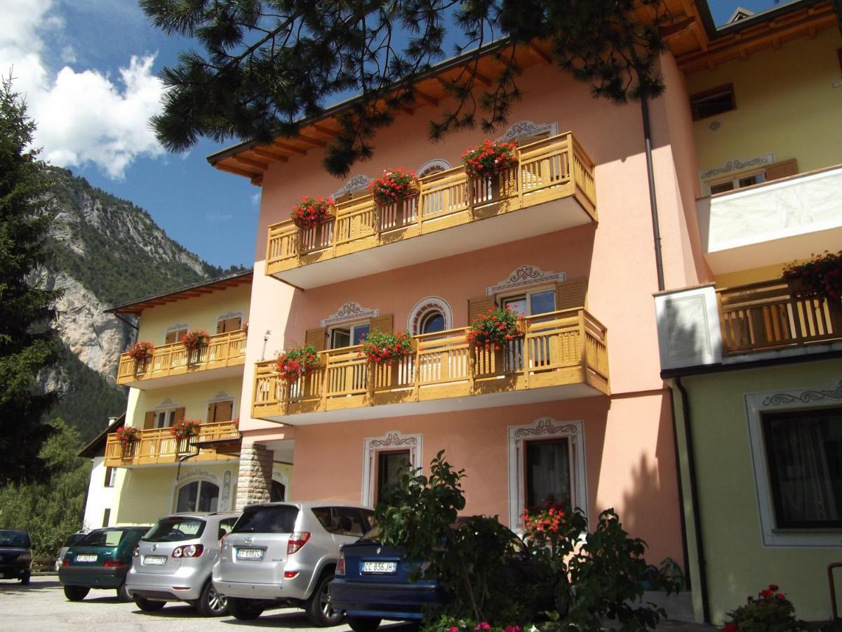 Hotel Fai Fai della Paganella Exteriér fotografie