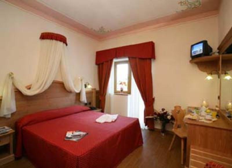 Hotel Fai Fai della Paganella Exteriér fotografie